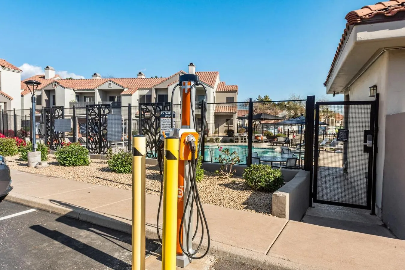Stylish Scottsdale 2Br Pool Bbq Pet-Friendly Apartment 0*,