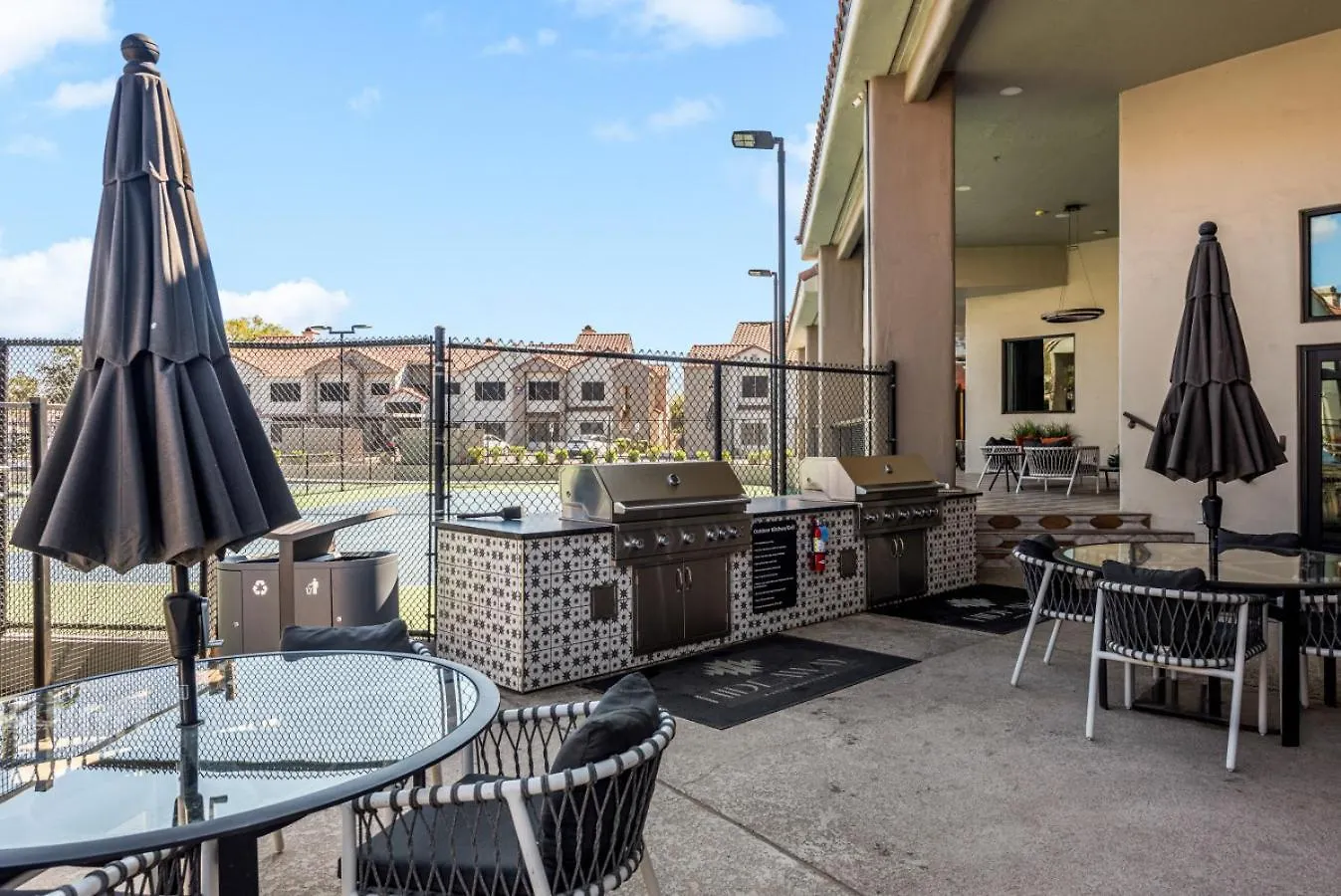 Stylish Scottsdale 2Br Pool Bbq Pet-Friendly Apartment