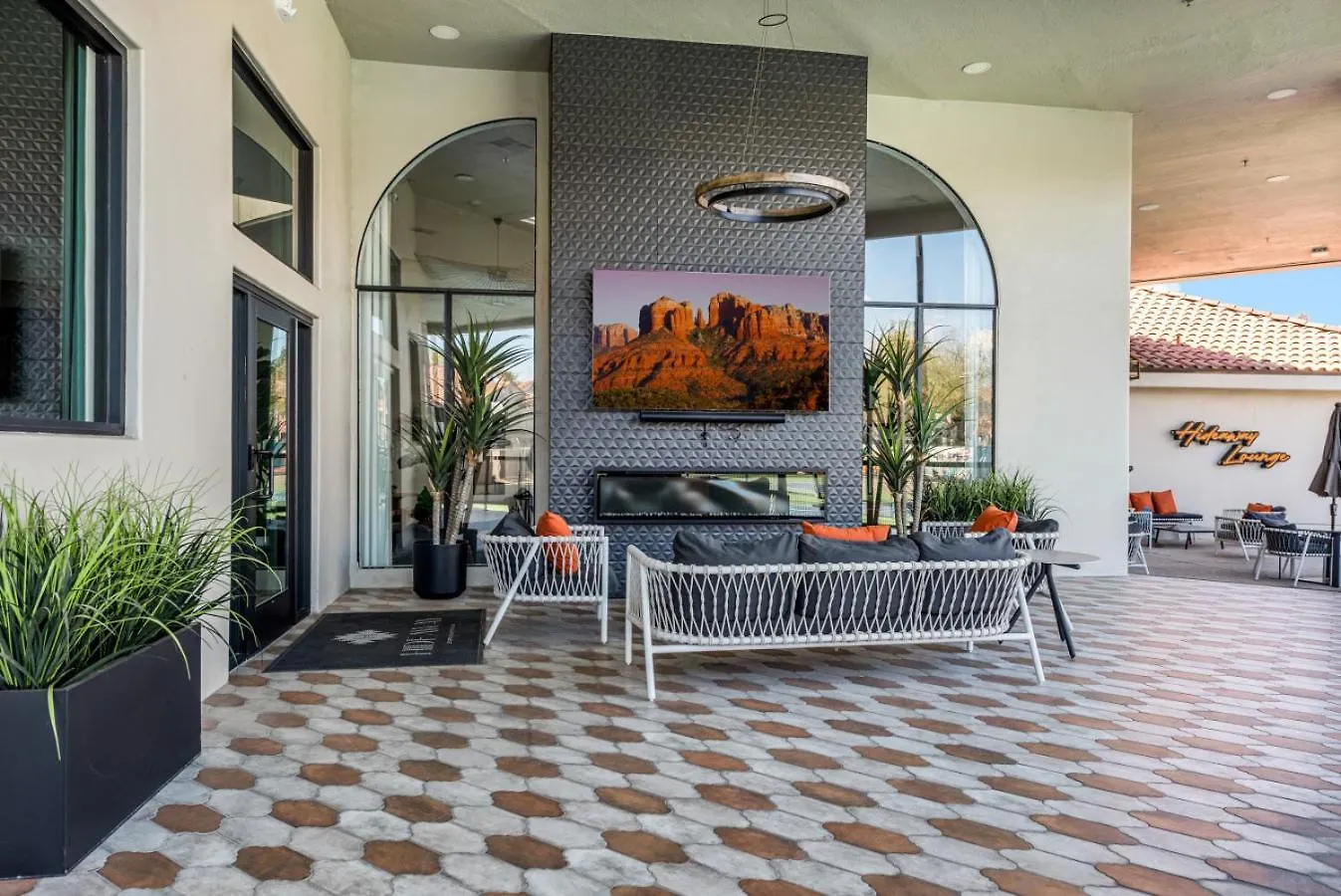 Stylish Scottsdale 2Br Pool Bbq Pet-Friendly Apartment