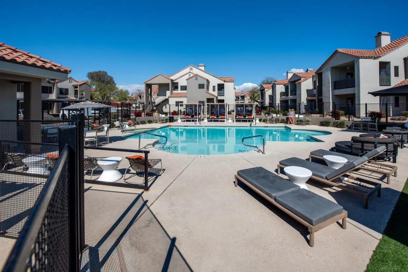 Stylish Scottsdale 2Br Pool Bbq Pet-Friendly Apartment