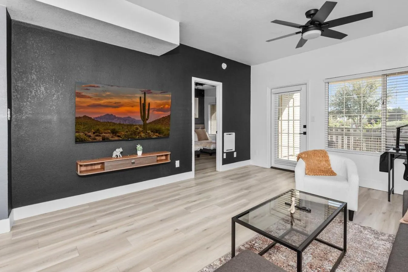 Stylish Scottsdale 2Br Pool Bbq Pet-Friendly Apartment